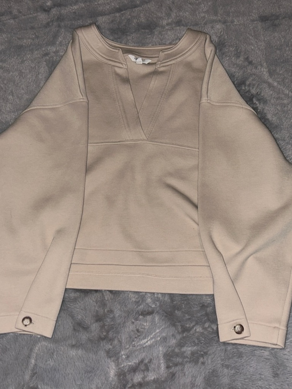 Banana Republic Women's V-Neck Sweater in Beige